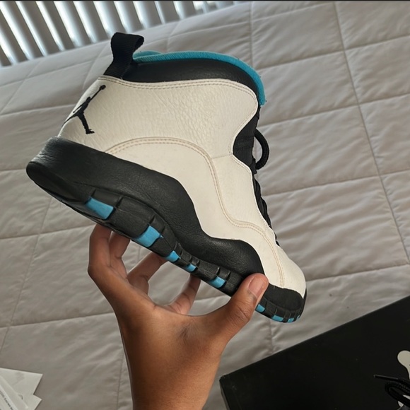 Air Jordan Retro 10 “Powder Blue” - Picture 3 of 5